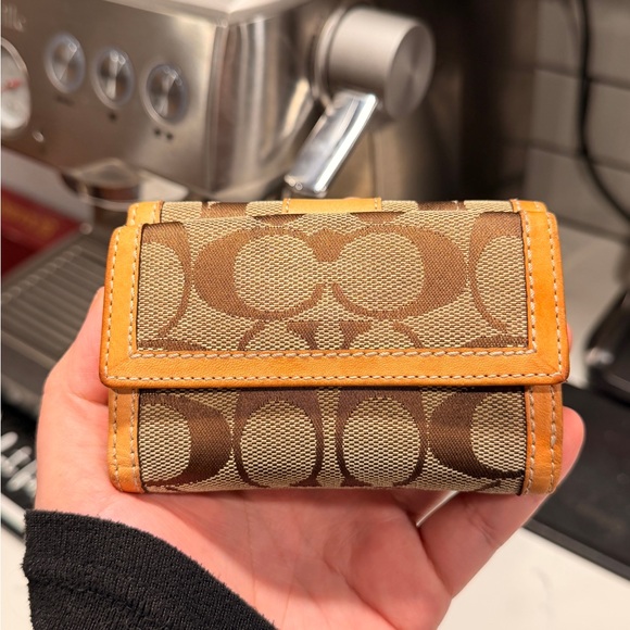 Coach Vintage Trifold Wallet Signature Canvas Vachetta Leather - Picture 3 of 9